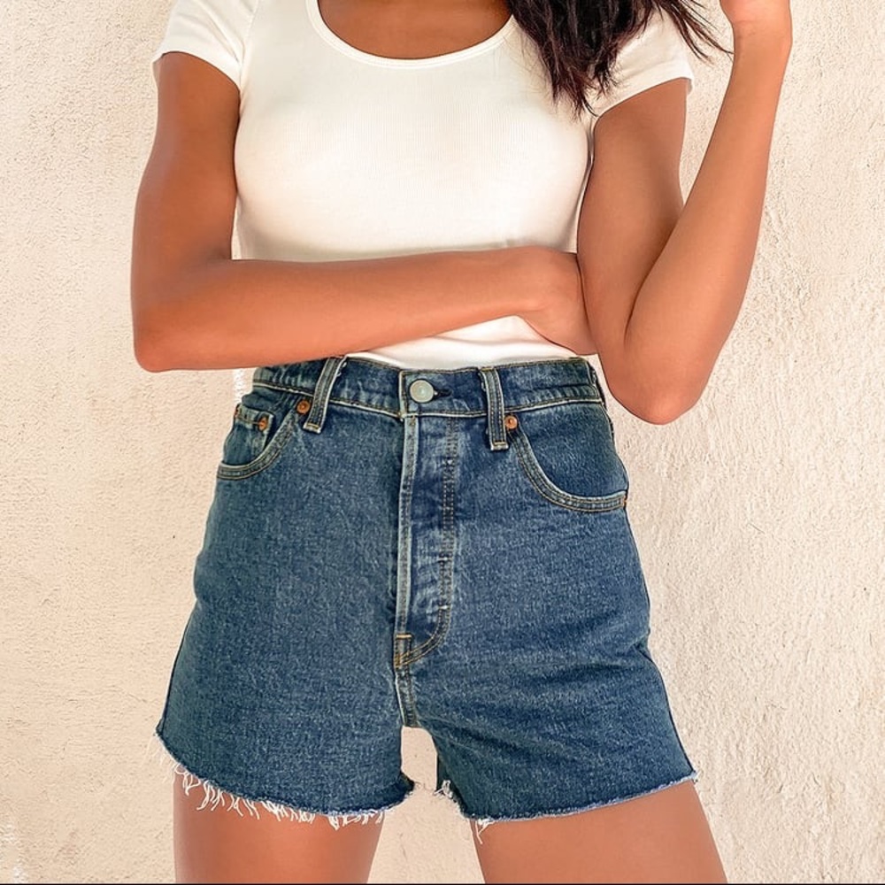Women’s Levi Ribcage Denim Shorts